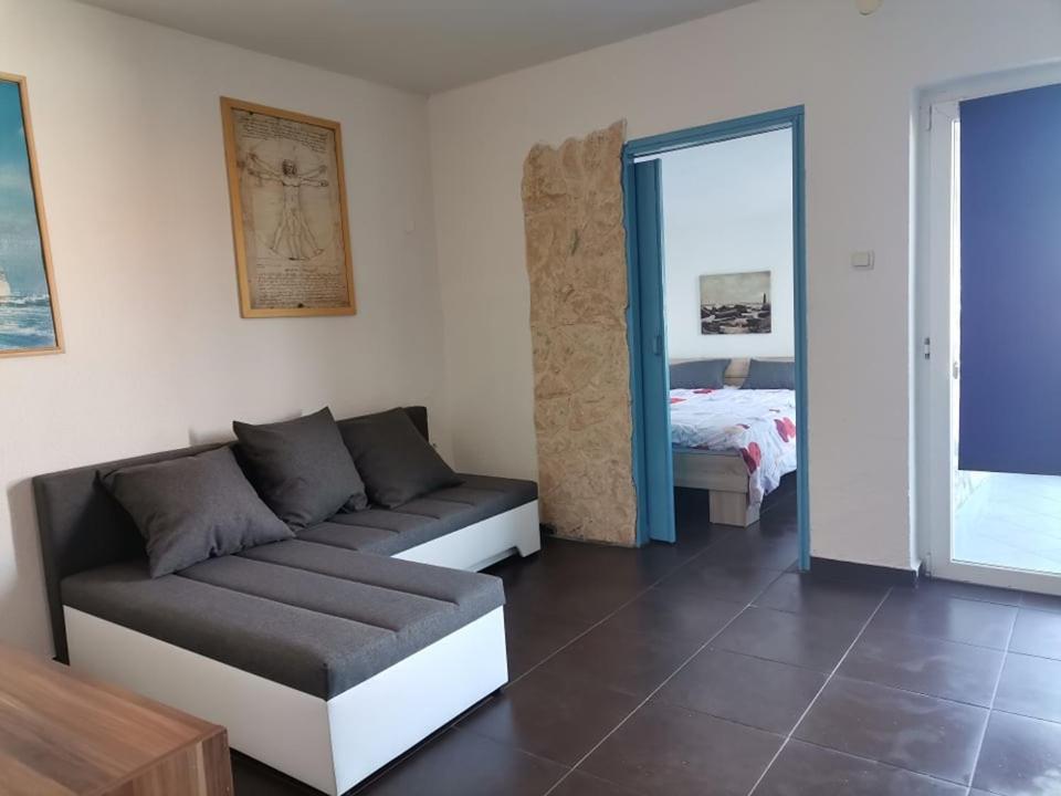 Apartmani Omišalj Exterior foto