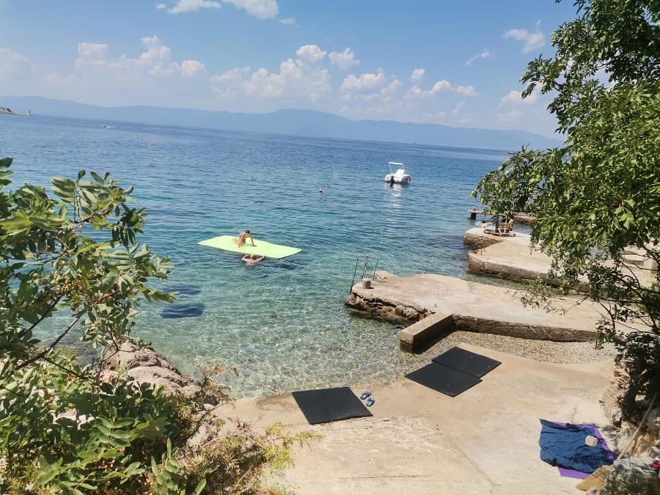 Apartmani Omišalj Exterior foto
